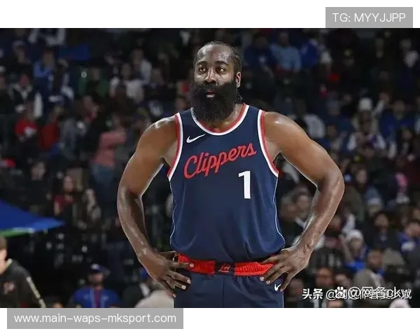 快船高层担忧哈登续约问题导致化学反应崩塌